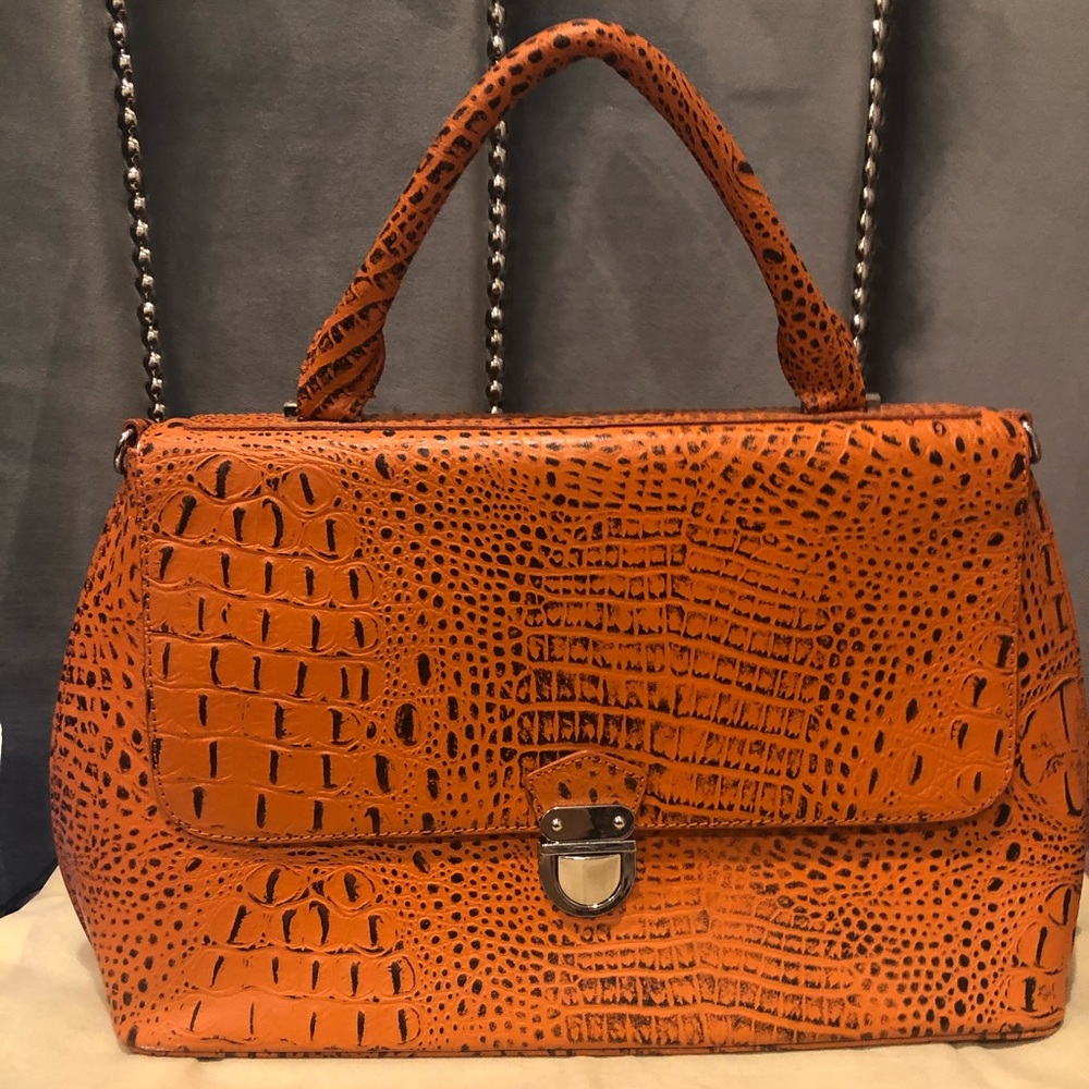 Chic Leather Clea & Patek Satchel
